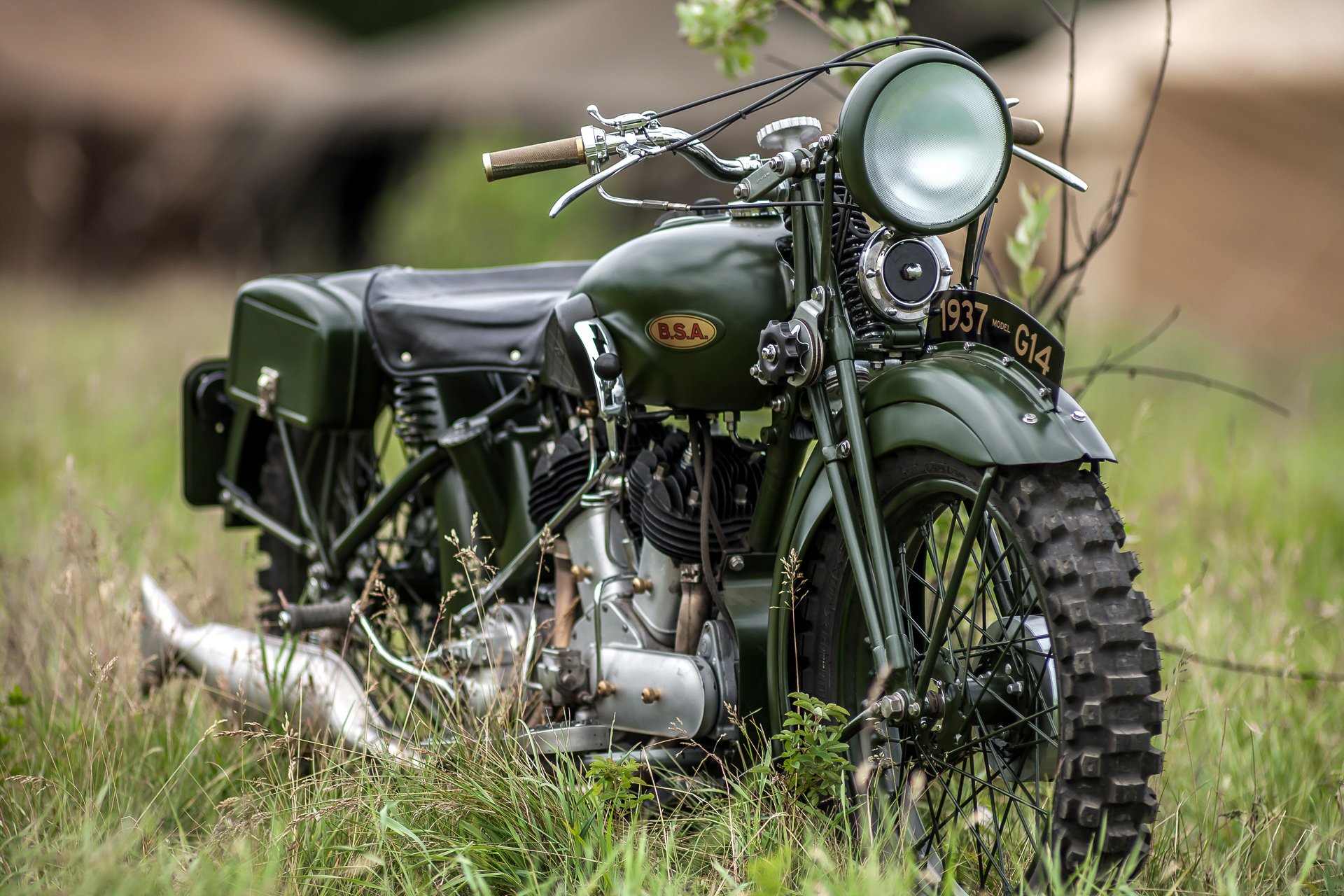 bsa g14 británico motocicleta 2 cilindros en forma de v válvula inferior motor potencia 25 cv cómodo conducción incl. intransitable terreno fabricante birmingham small arms company 1937g. motores de guerra internacional reunión militar equipo segunda guerra mundial ww2 hora