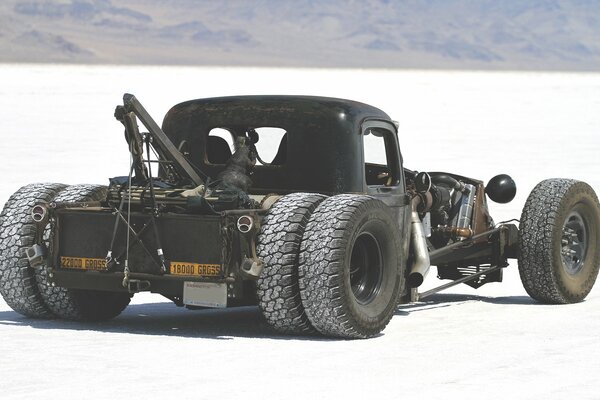 Cool car on the salt lake