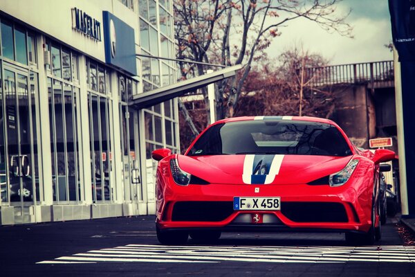 Italiano Ferrari Speciale vista frontal