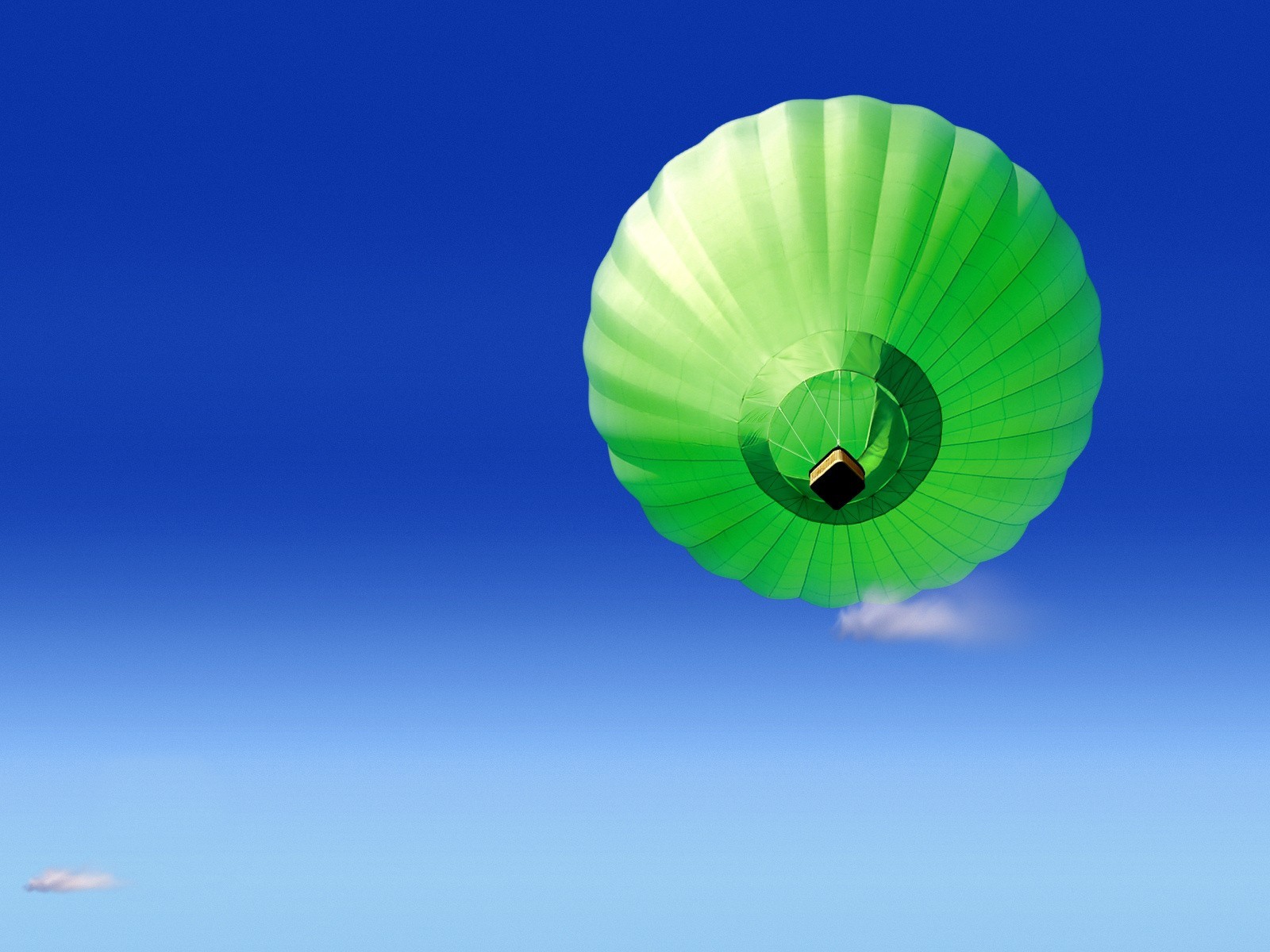 ballon bleu vert