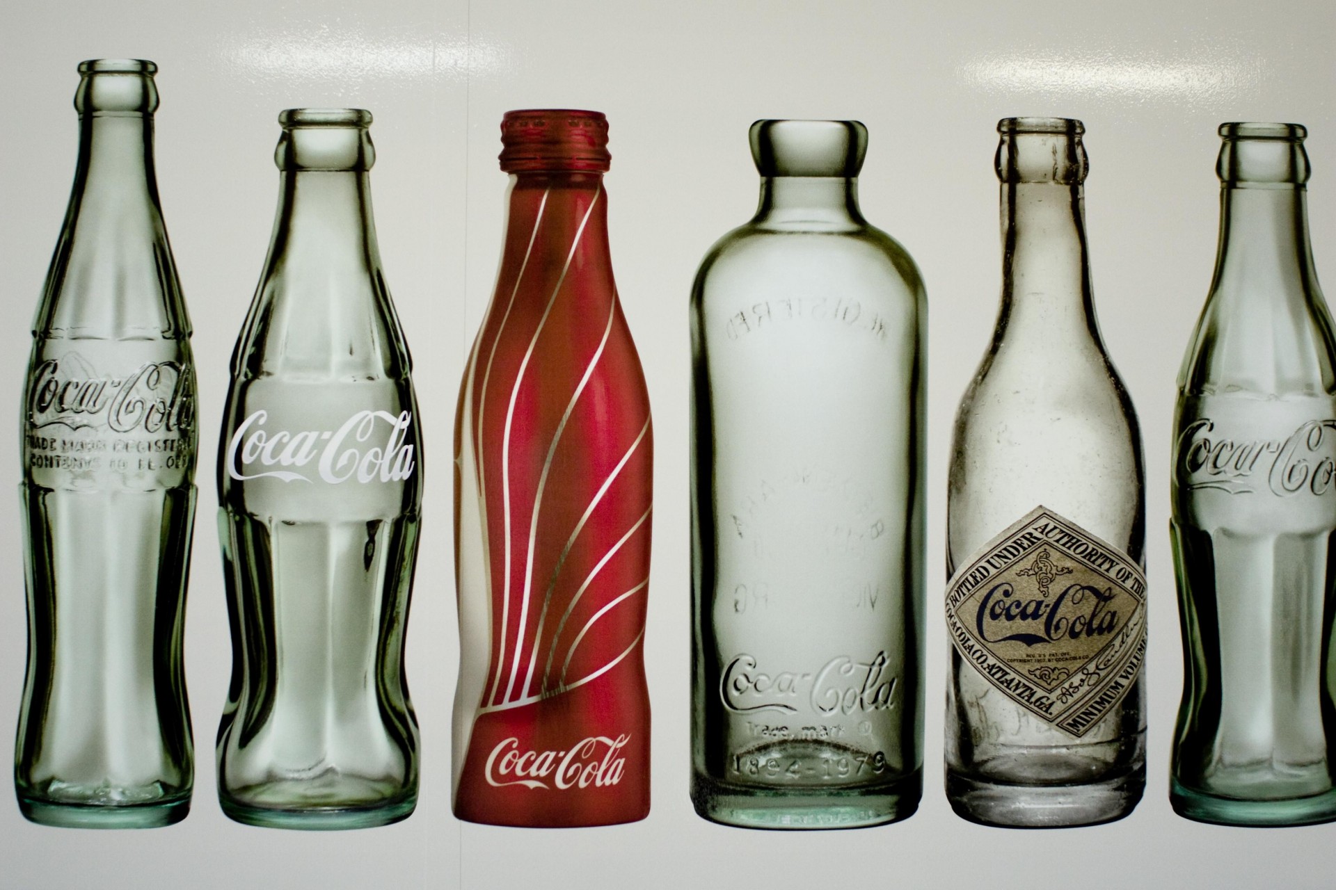 coca-cola of the bottle