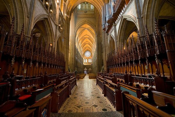 Arquitectura del edificio religioso - catedral