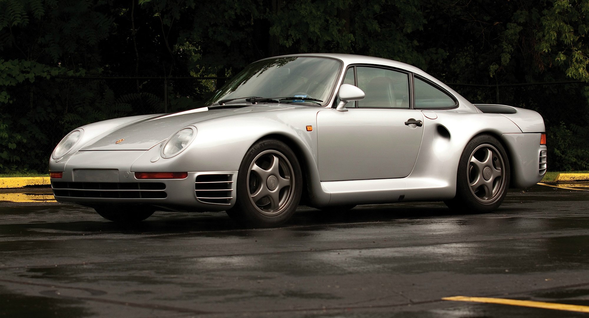 porsche 959 supercar group b designer luigi colani