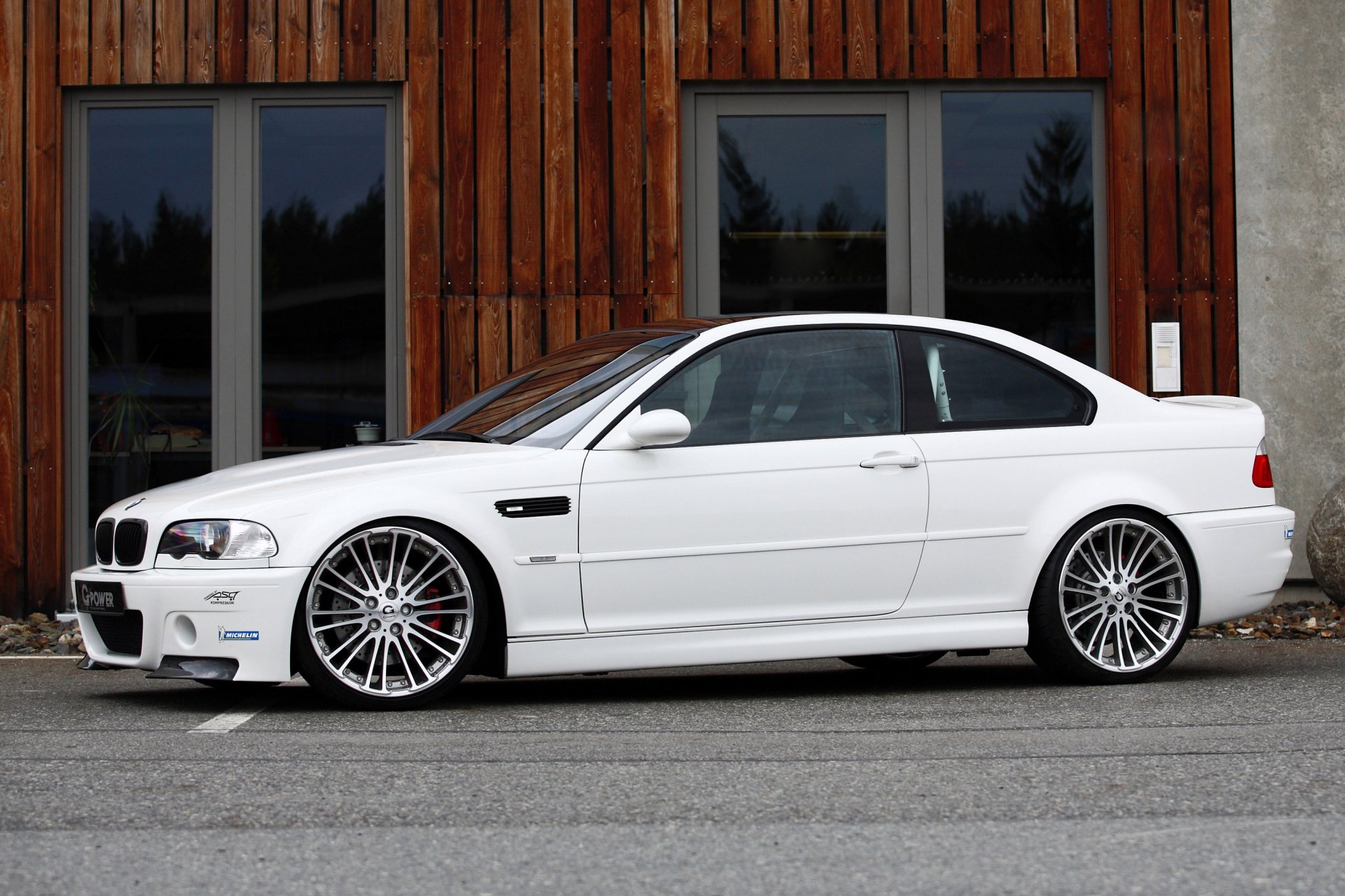 bmw m3 e46 white g-power bmw side view tuning g-paver wheels building doors asphalt