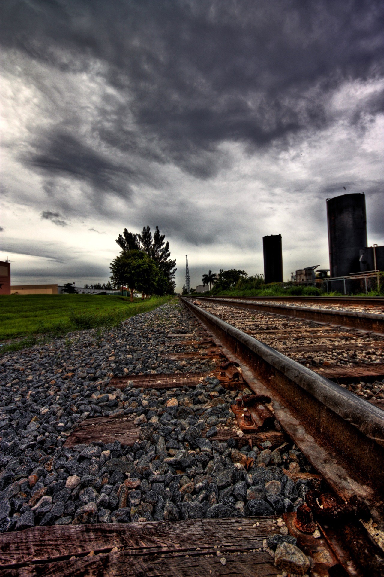 tormenta camino rieles