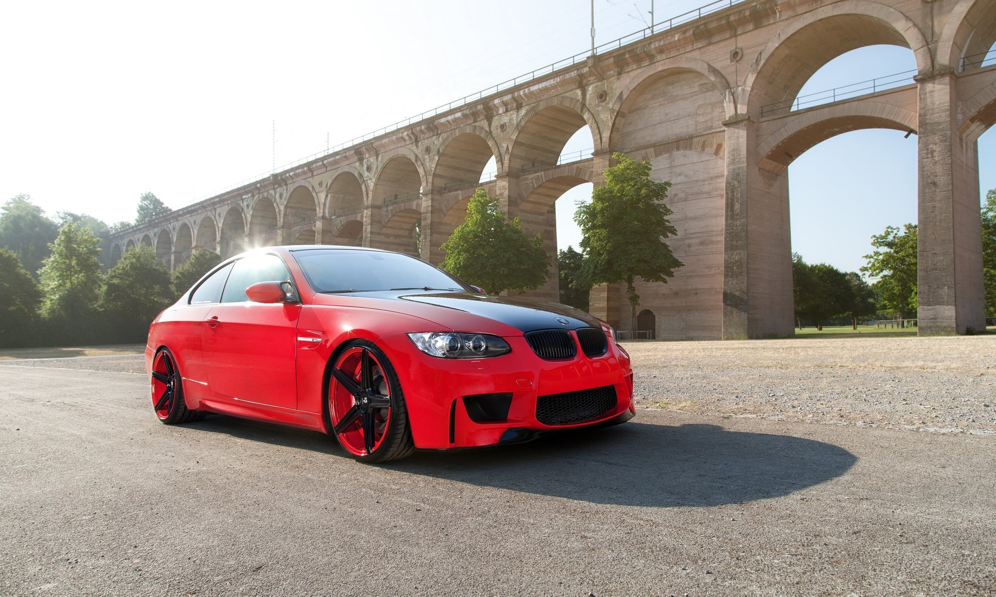 bmw m3 e92 rojo ruedas bmw coupe rojo llantas sombra resplandor