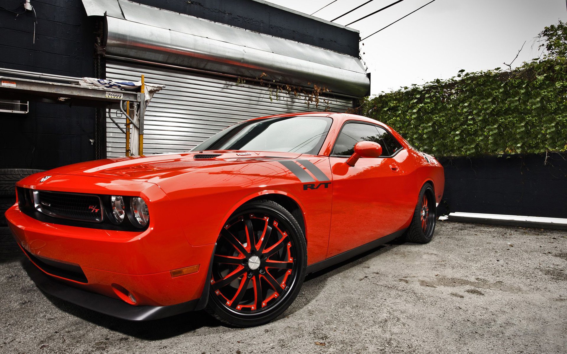 dodge challenger red garage srt 10