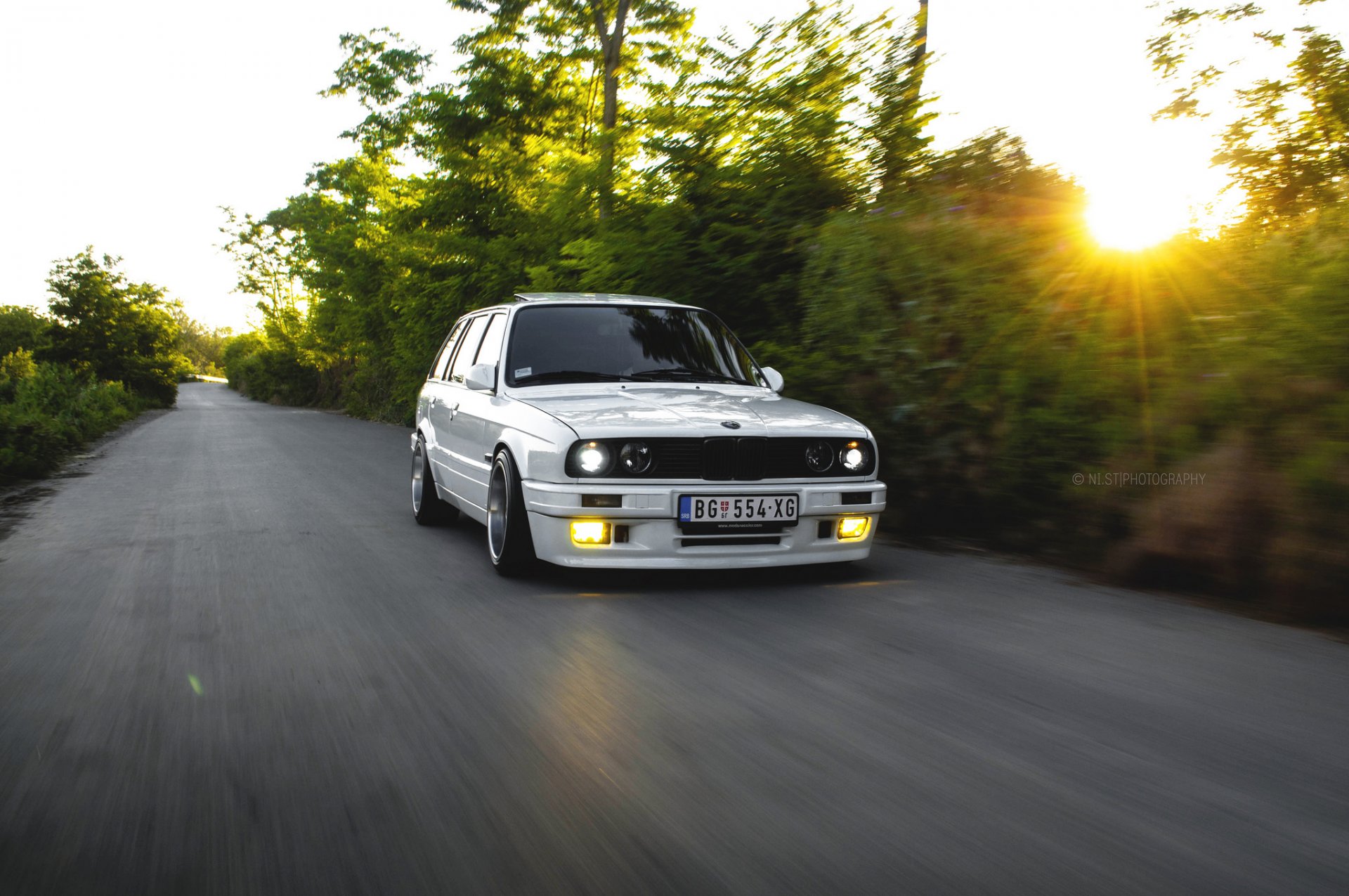 bmw e30 bianco