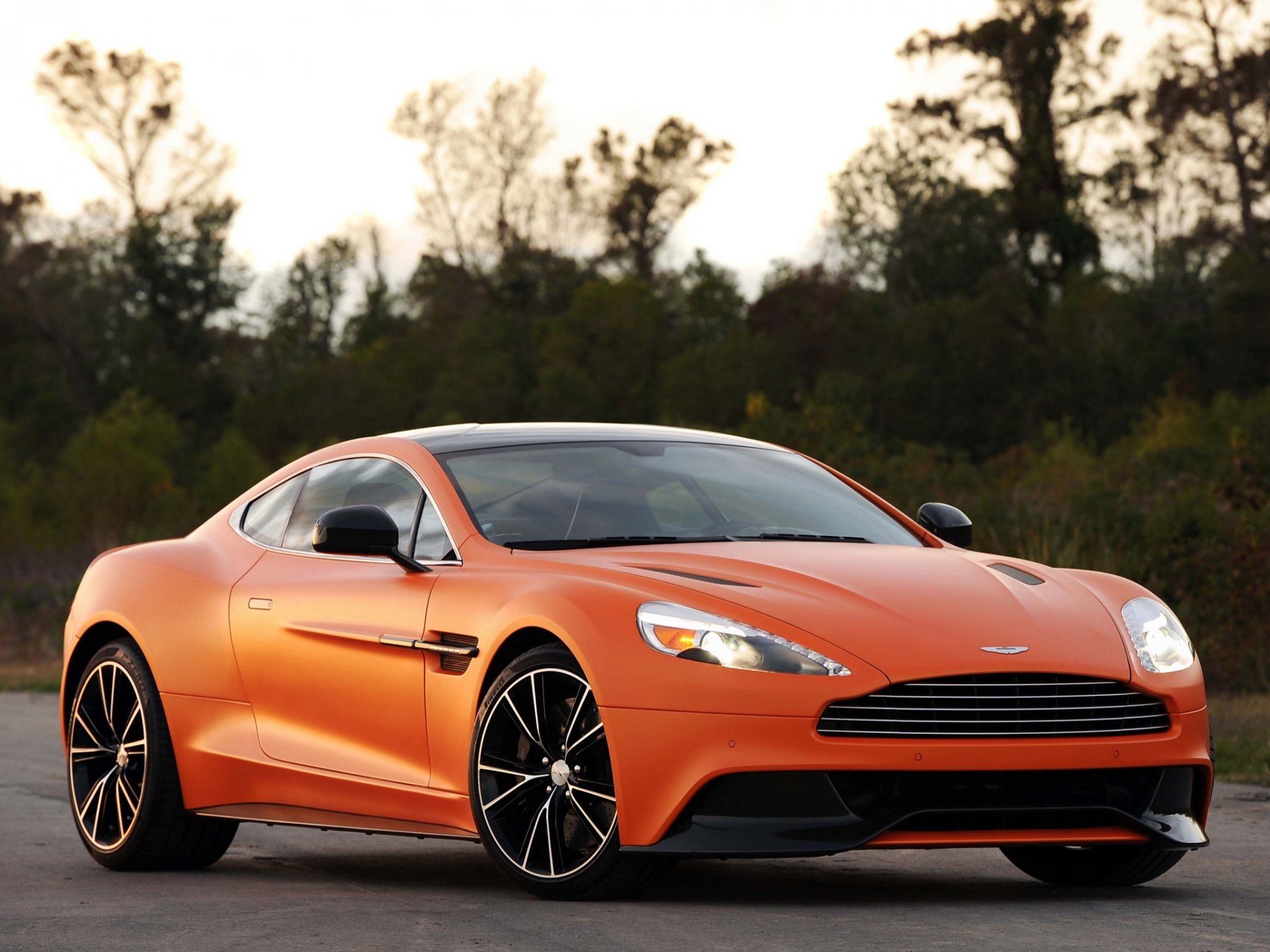 aston martin vanquish aston martin supercar arancione