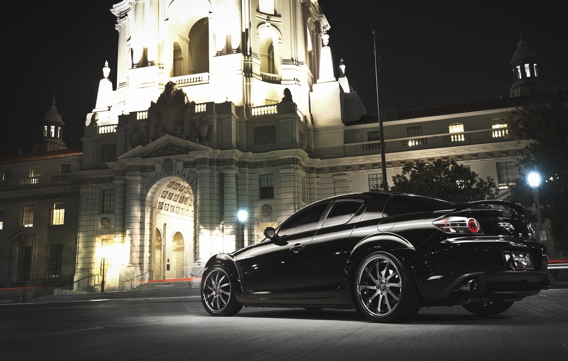 coche auto mazda rx 8 negro noche edificio