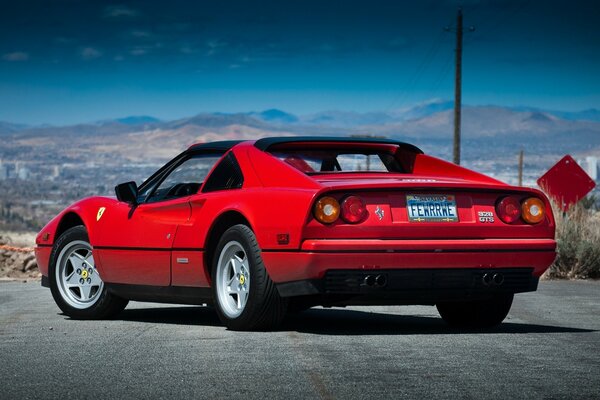 Oldskool. Ferrari de feu rouge