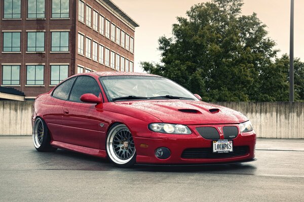 Ageless pontiac gto in red