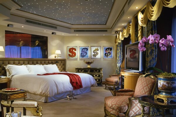 Beautiful and stylish suite room