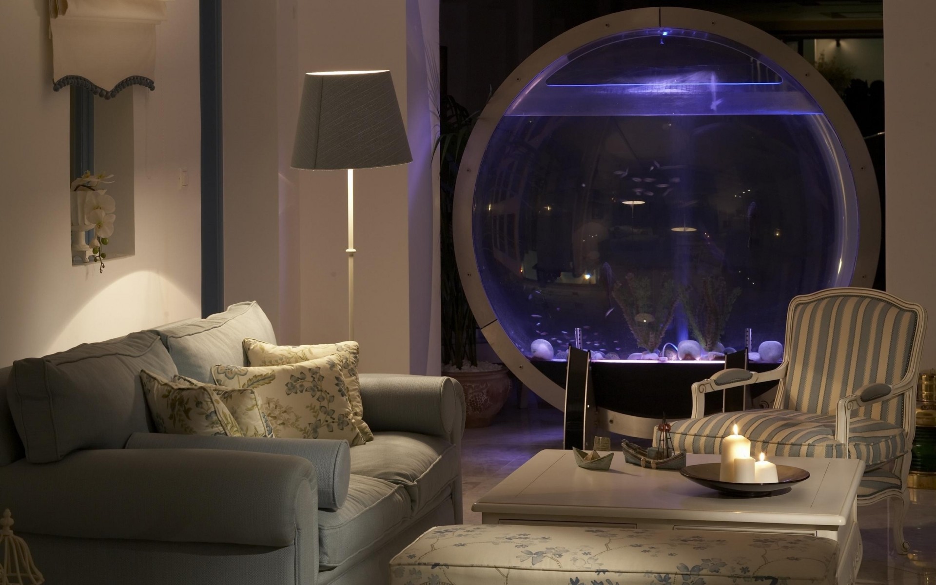 aquarium canapé chambre piscine bougies chaise salon