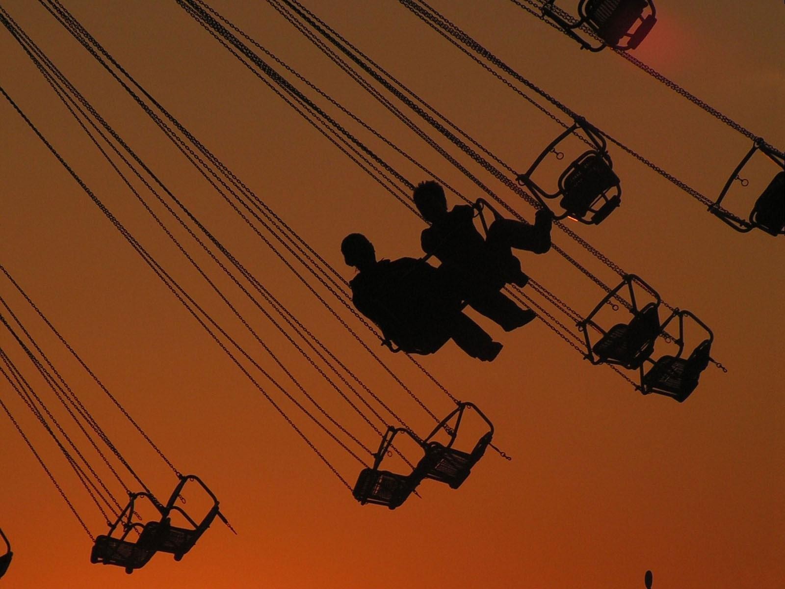 carrousel coucher de soleil ombre