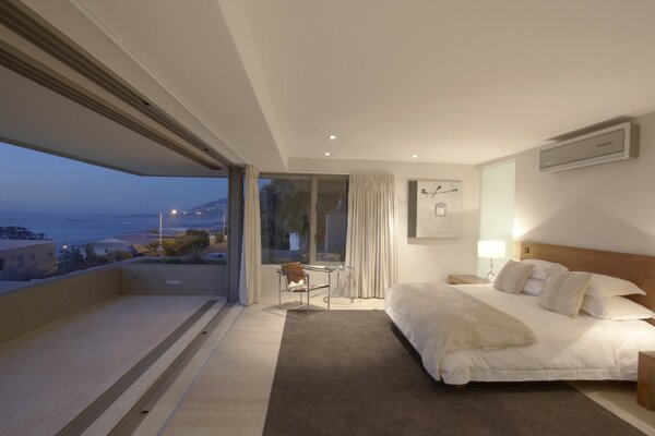 Penhouse in a luxury apartment by the sea