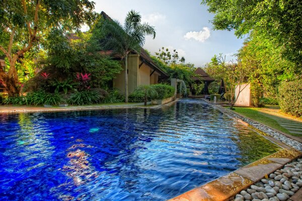 Piscina all aperto nel cortile