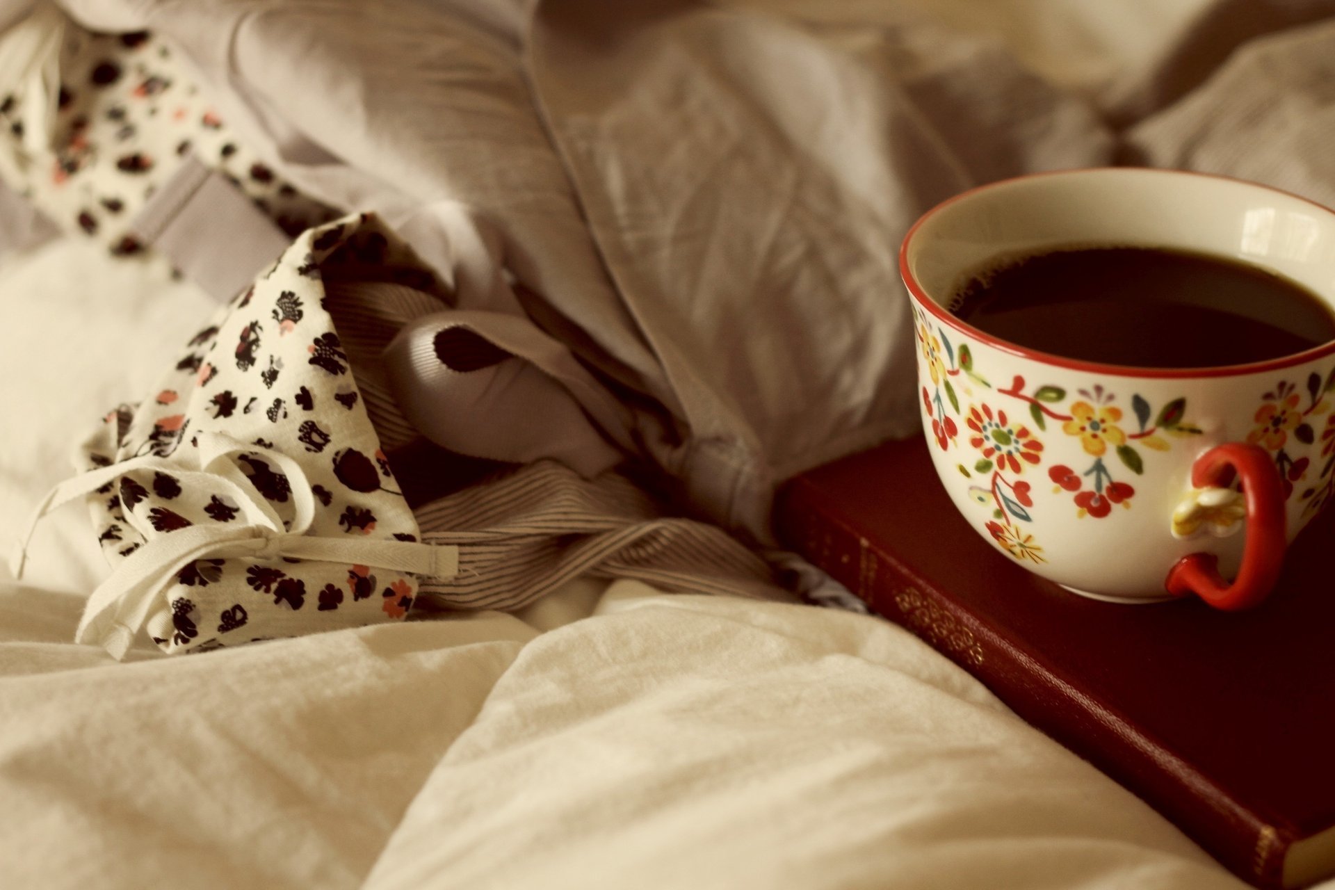 bed cup wallpaper book coffee