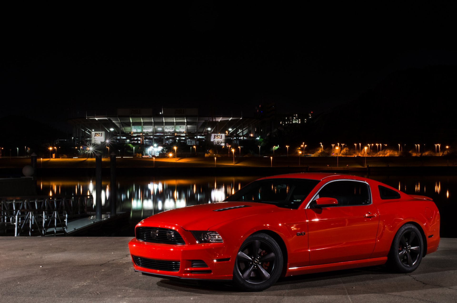 ford mustang gt rot nacht licht vorne