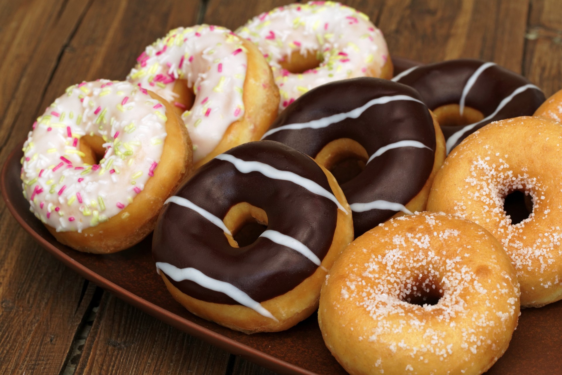 chocolate donuts glaseado