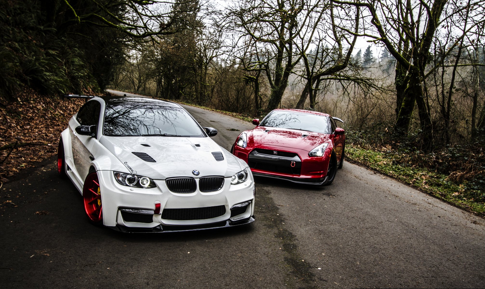 bmw e92 m3 nissan rtm r35 bmw nissan route automne tuning blanc rouge