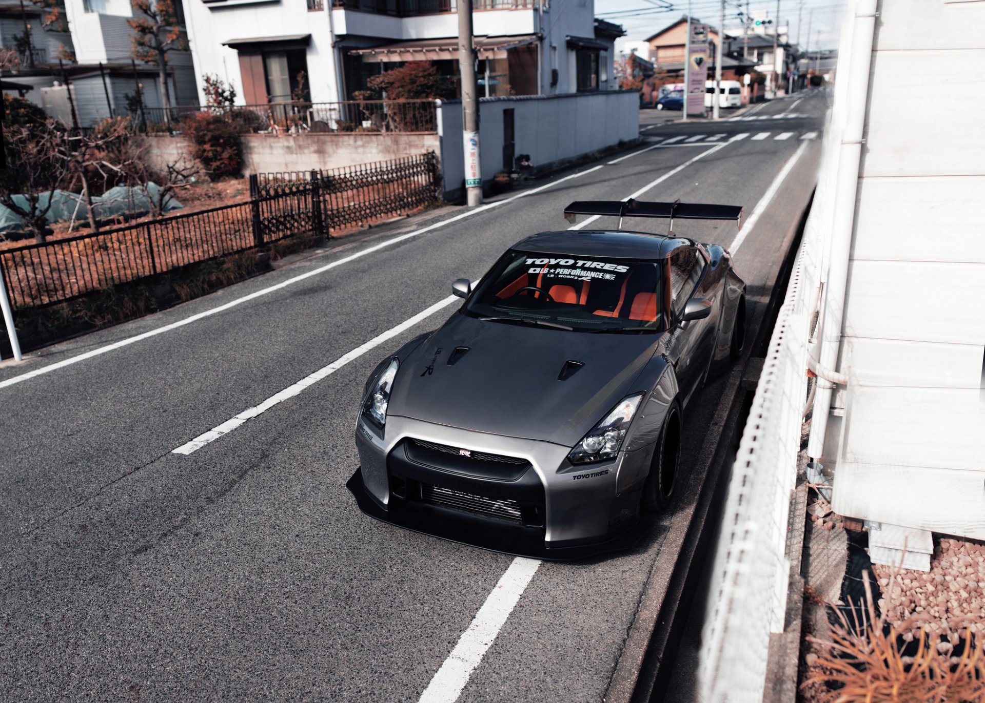 nissan gt-r tuning ulica miasto japonia