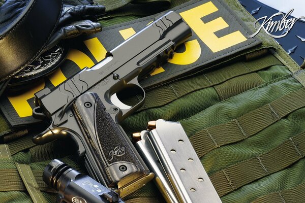 Armi e accessori di piccolo calibro della polizia
