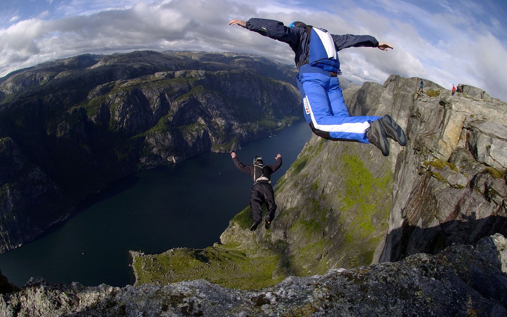 saut de base altitude montagne