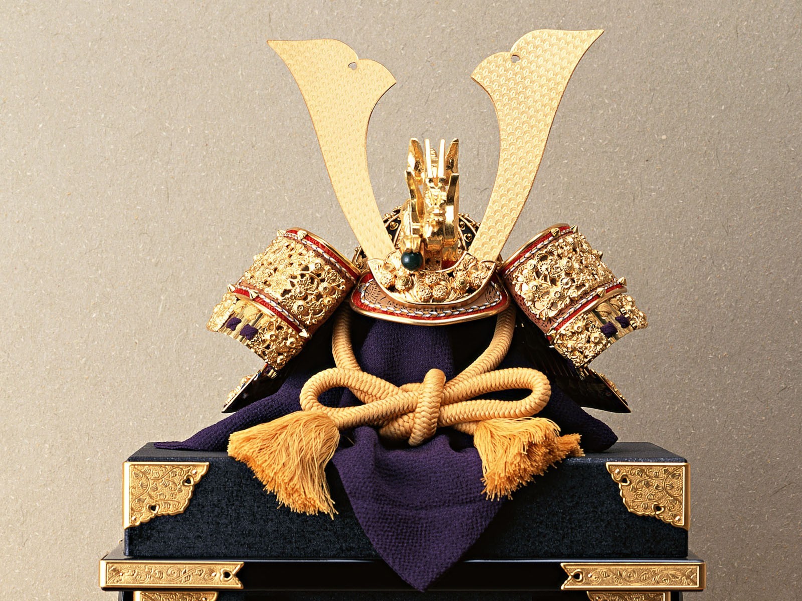 japan samurai helm