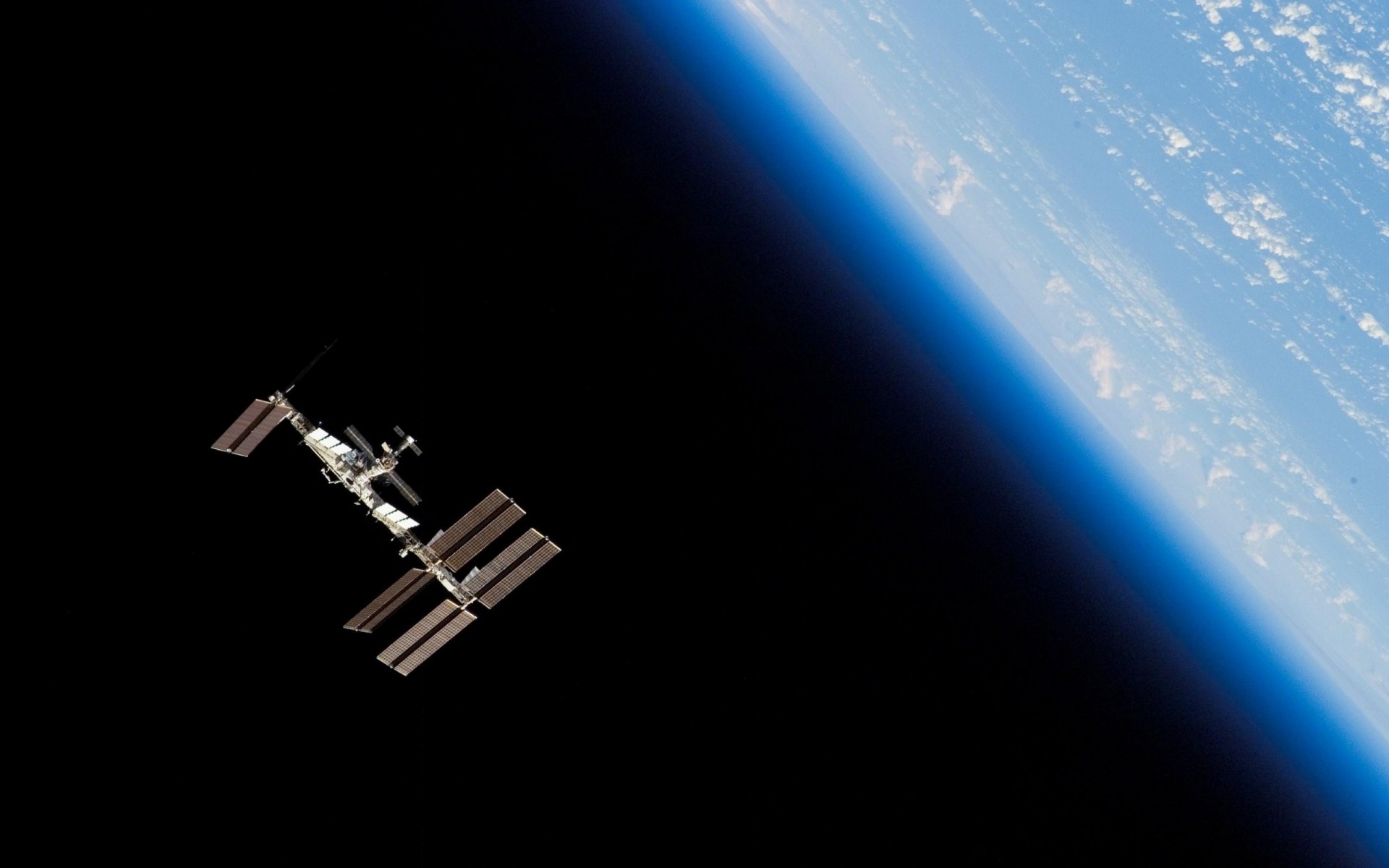 stazione iss orbita terra pianeta spazio