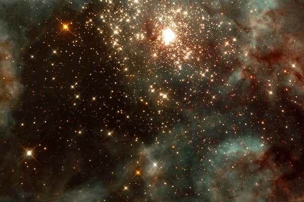 Hermosas nebulosas y constelaciones en el espacio