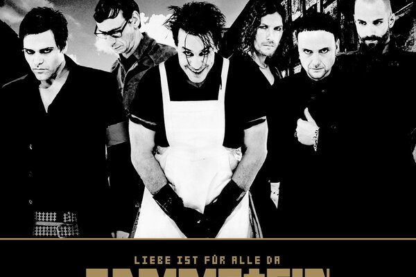 Copertina dell album in bianco e nero della band rammstein