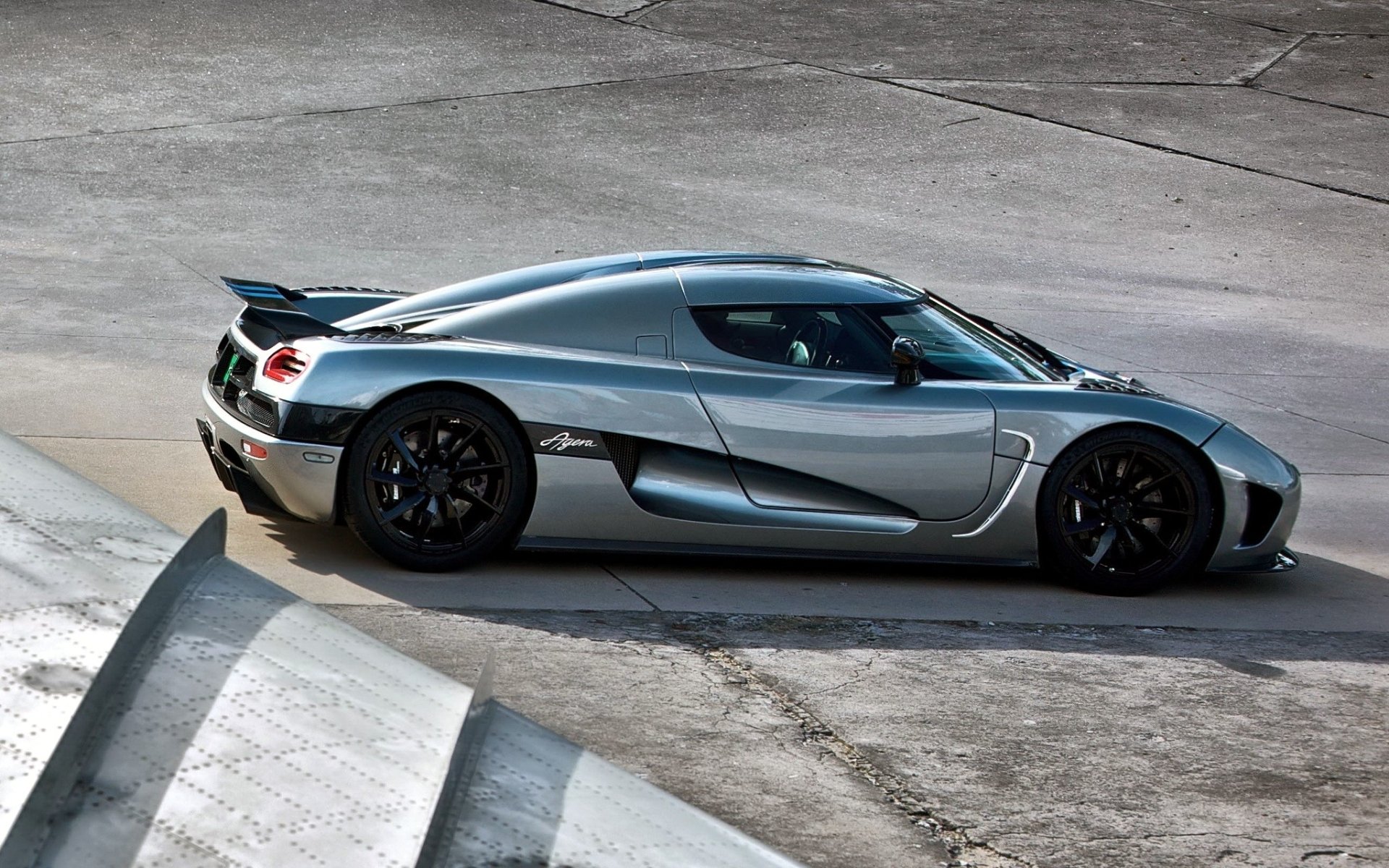 koenigsegg agera r ager river supercar hypercar grey rear view wing