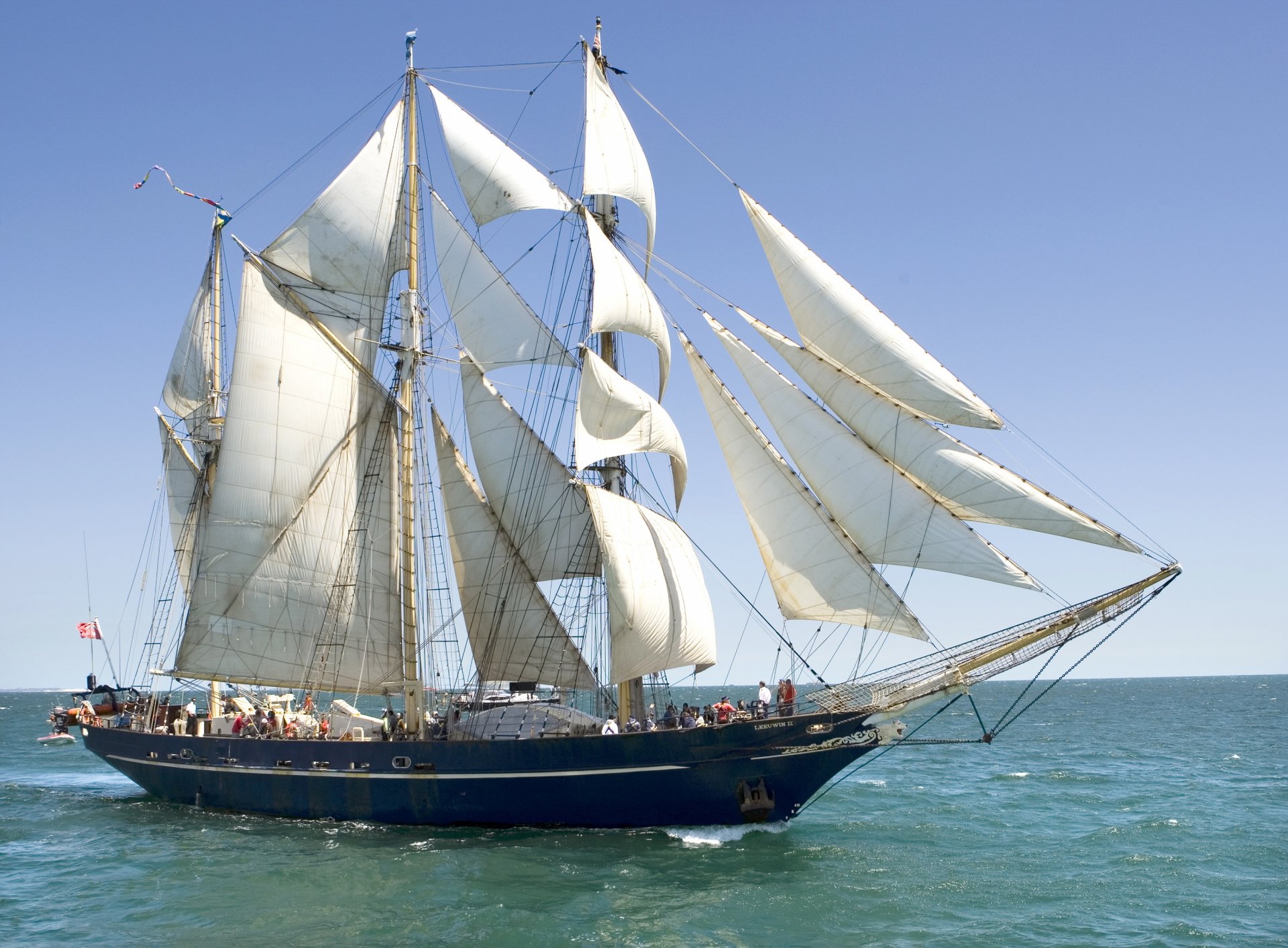 ea three-masted barquentine leeuwin-ii australia sail rigging magnificent ship