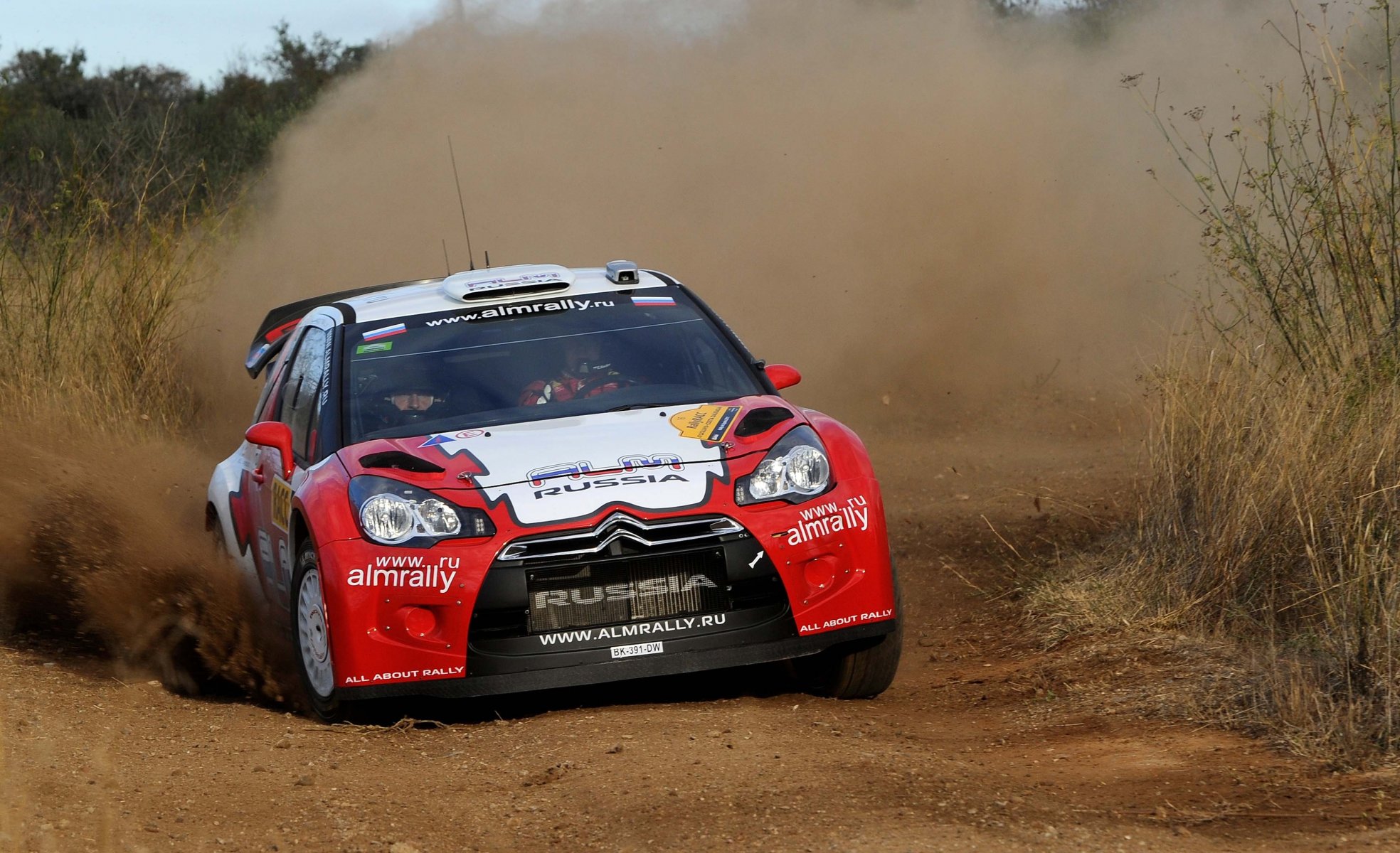 citroen ds3 zlot rajd wrc poślizg kurz zawody sport