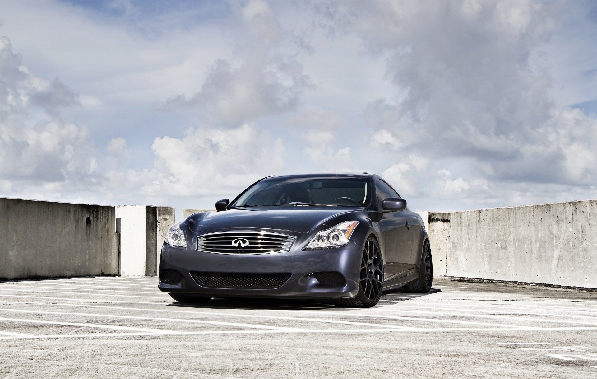 infiniti g37s coupe odlew niebo