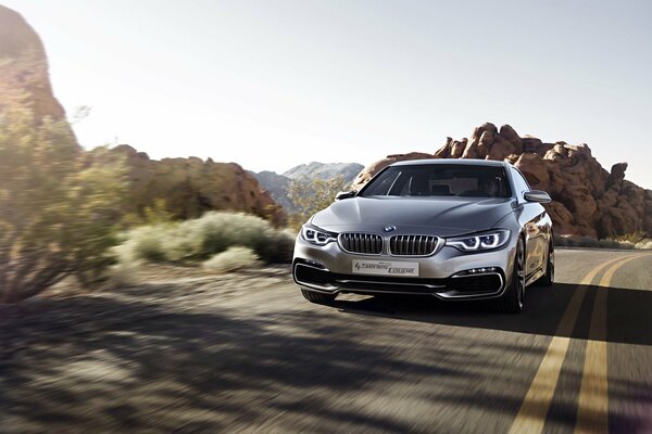 Stylowe srebrne BMW Serii 4 2013