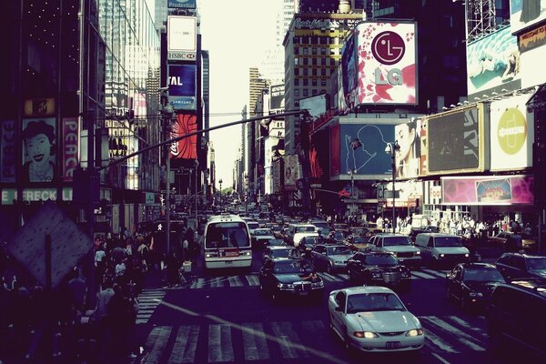 Starker Verkehr auf den Straßen von New York