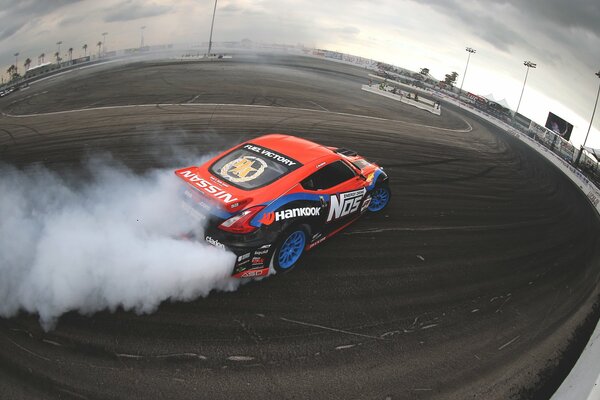 Voiture de course nissan Drift