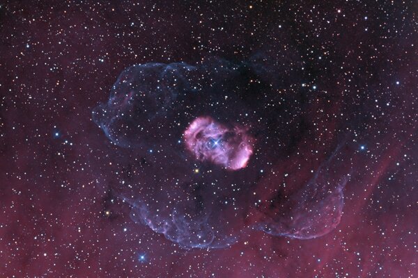 Hermoso y atractivo Cosmos con nebulosa