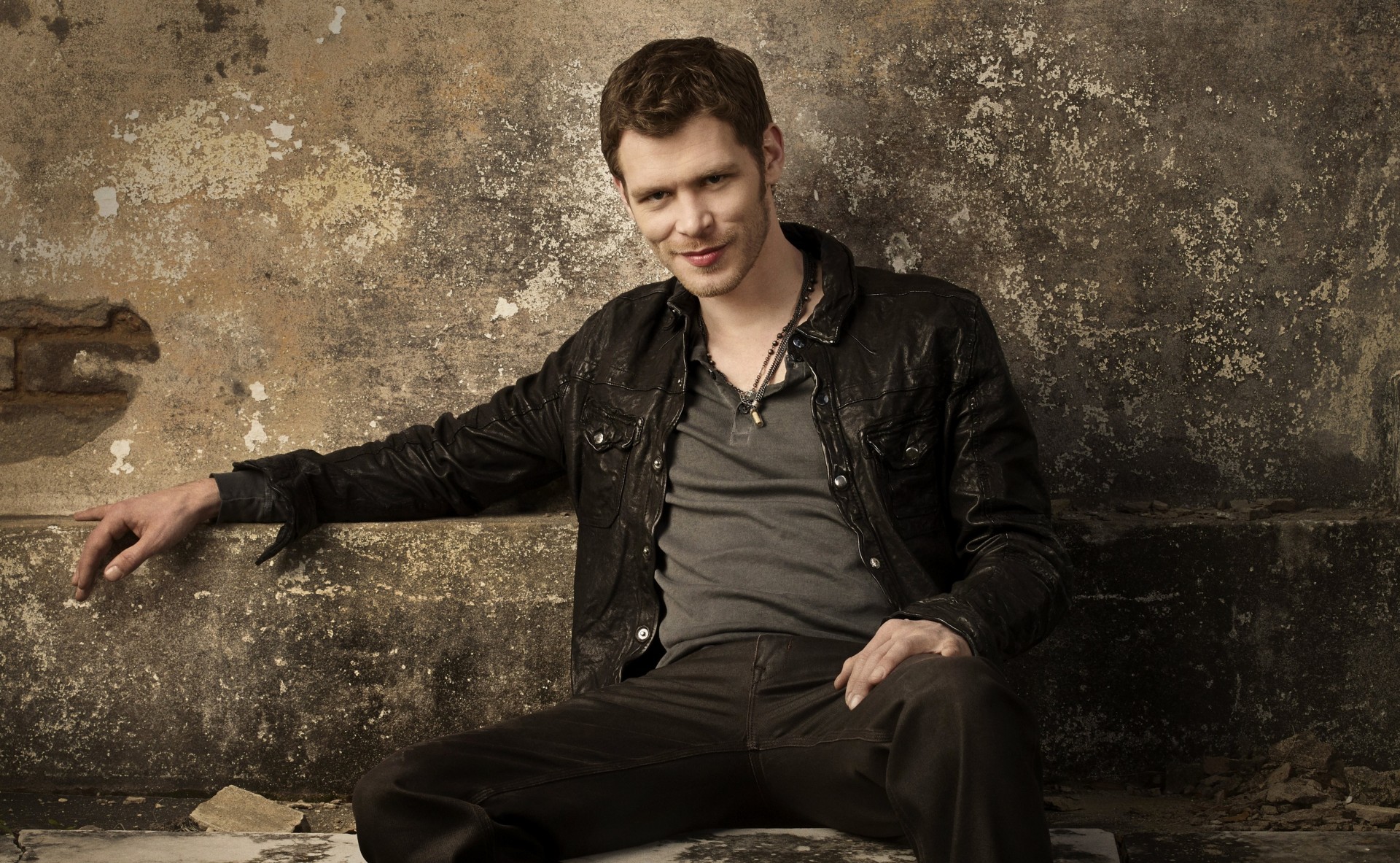 serie antico joseph morgan piccolo uomo klaus originale attore