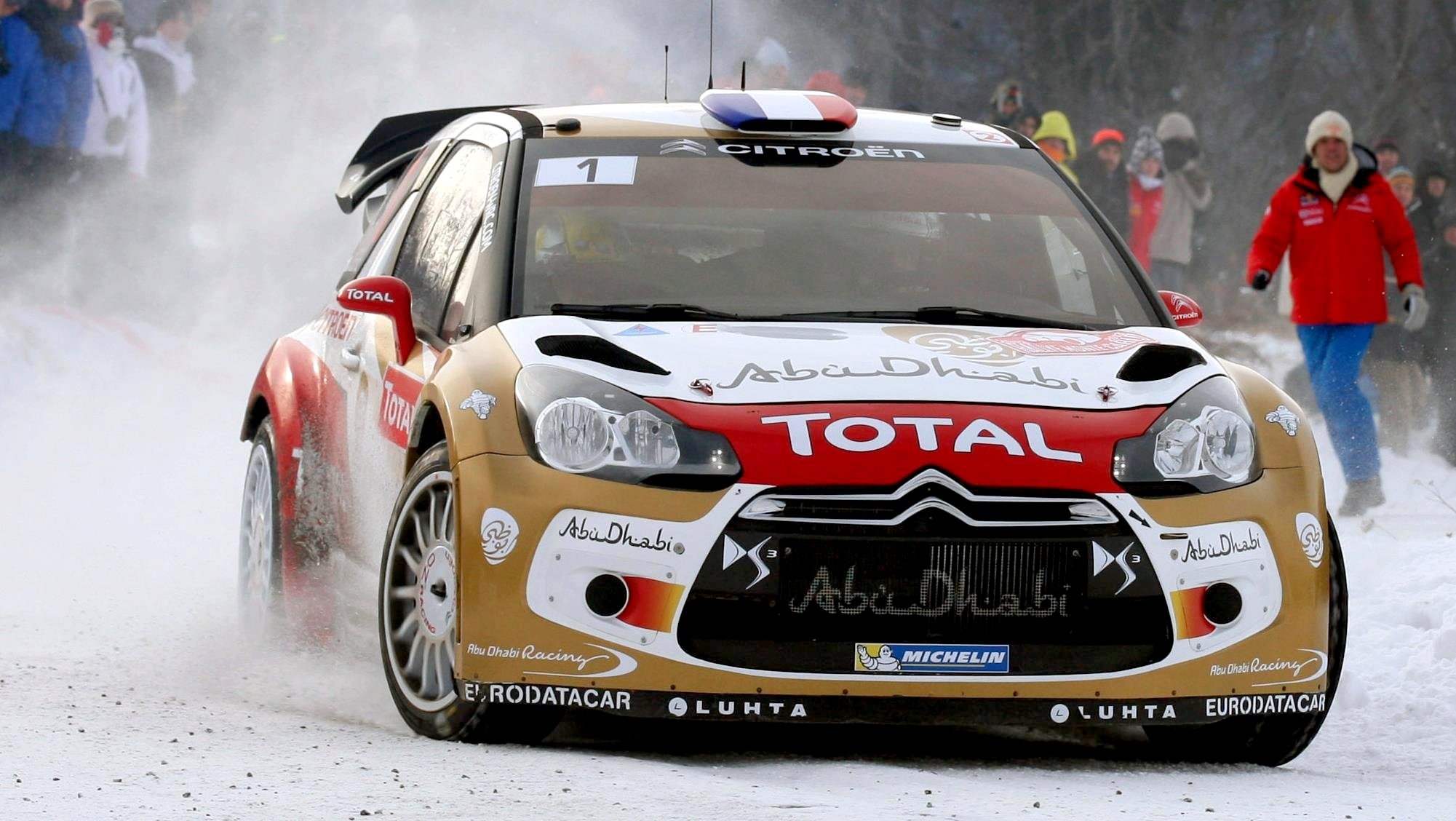 citroen ds3 rally wrc rally sport persone fan auto cofano anteriore inverno