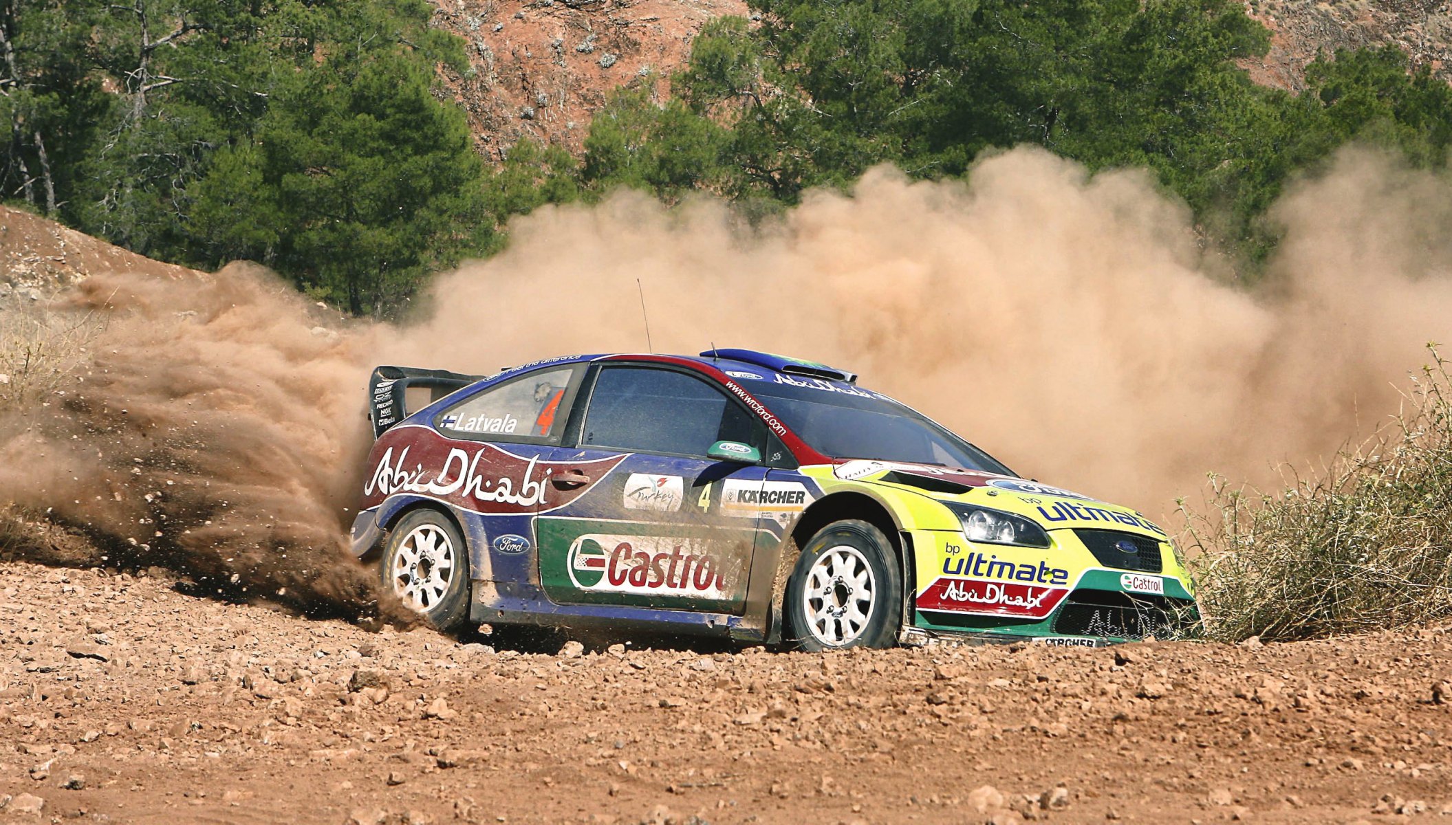 ford fokus wkr rallye auto auto sport rennen in bewegung schleudern drehen staub