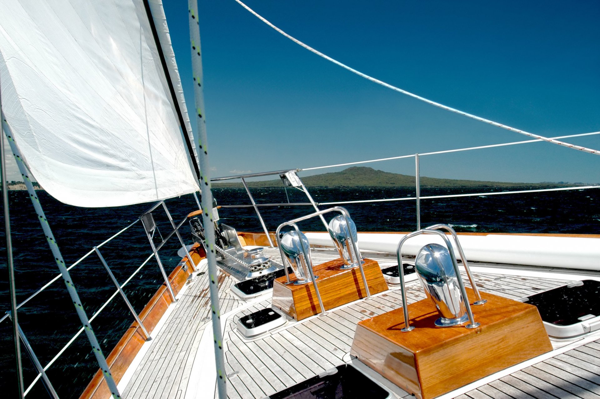 mood yacht deck sail sea sky waves spray horizon beach marine boat ship sport summer tourism transport travel