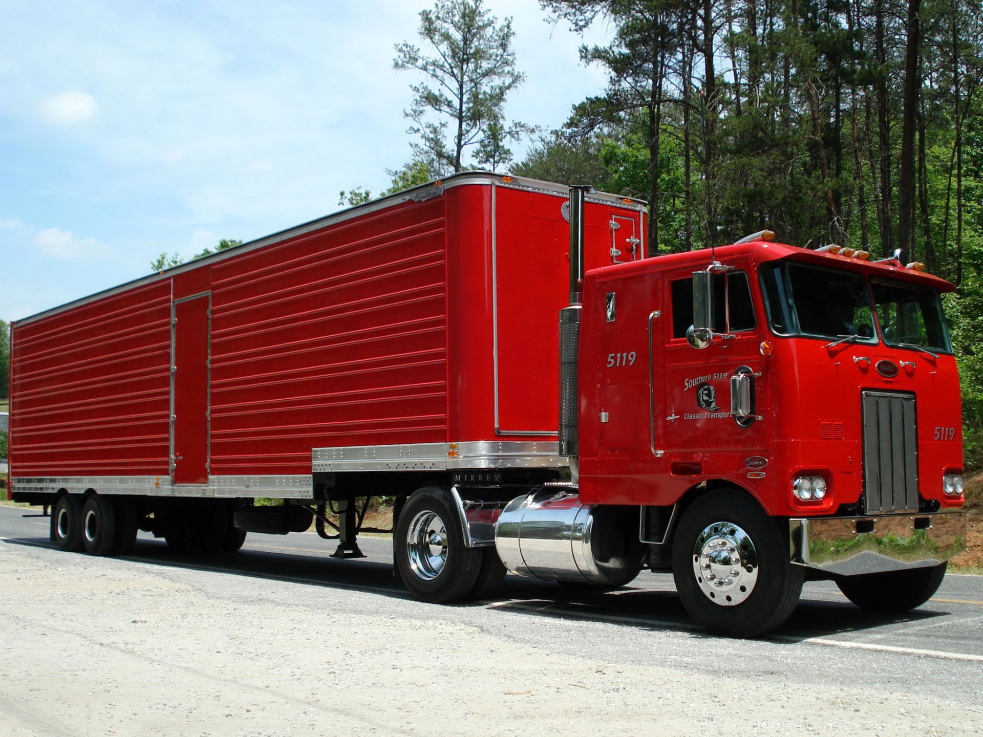 peterbilt camion camion rouge comme de terminator remorque