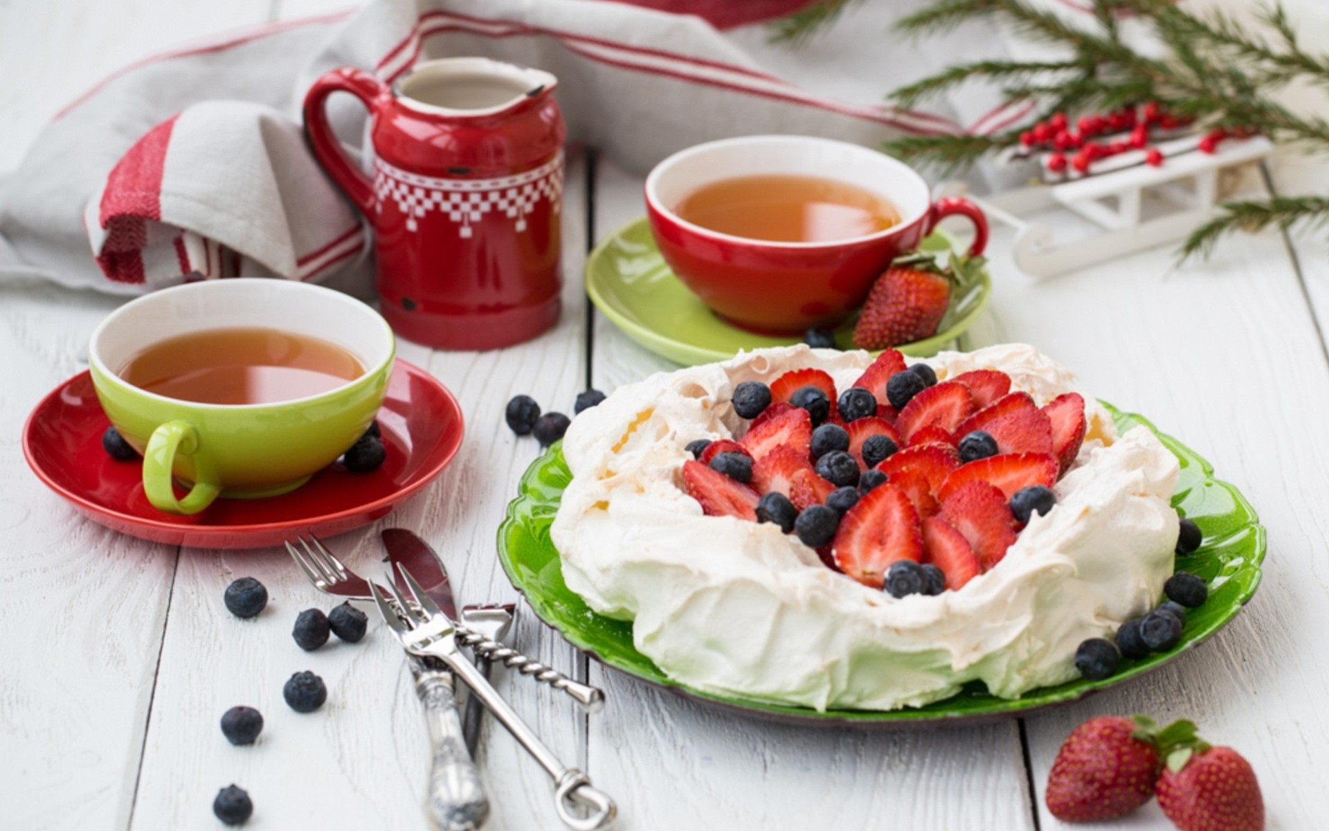 creme trinken äpfel essen dessert blaubeeren tee