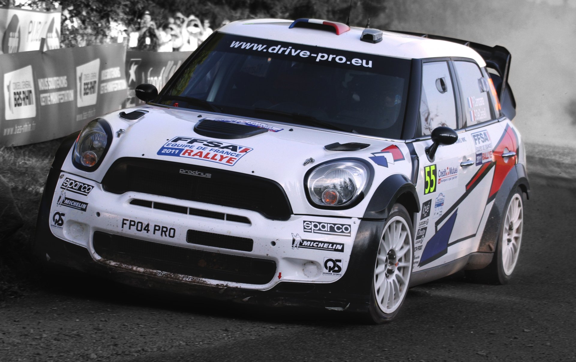 mini cooper mini mini cooper samochód samochód wrc rajd wyścig sport biały przód kaptur reflektory kratka