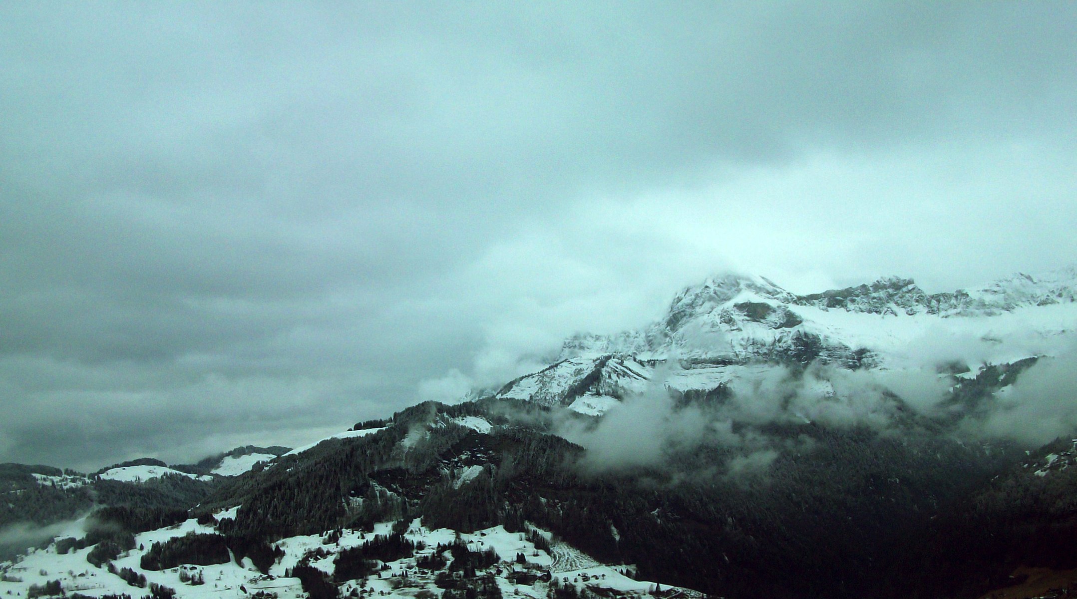 nature nuages montagnes paysage neige ciel arbres forêt