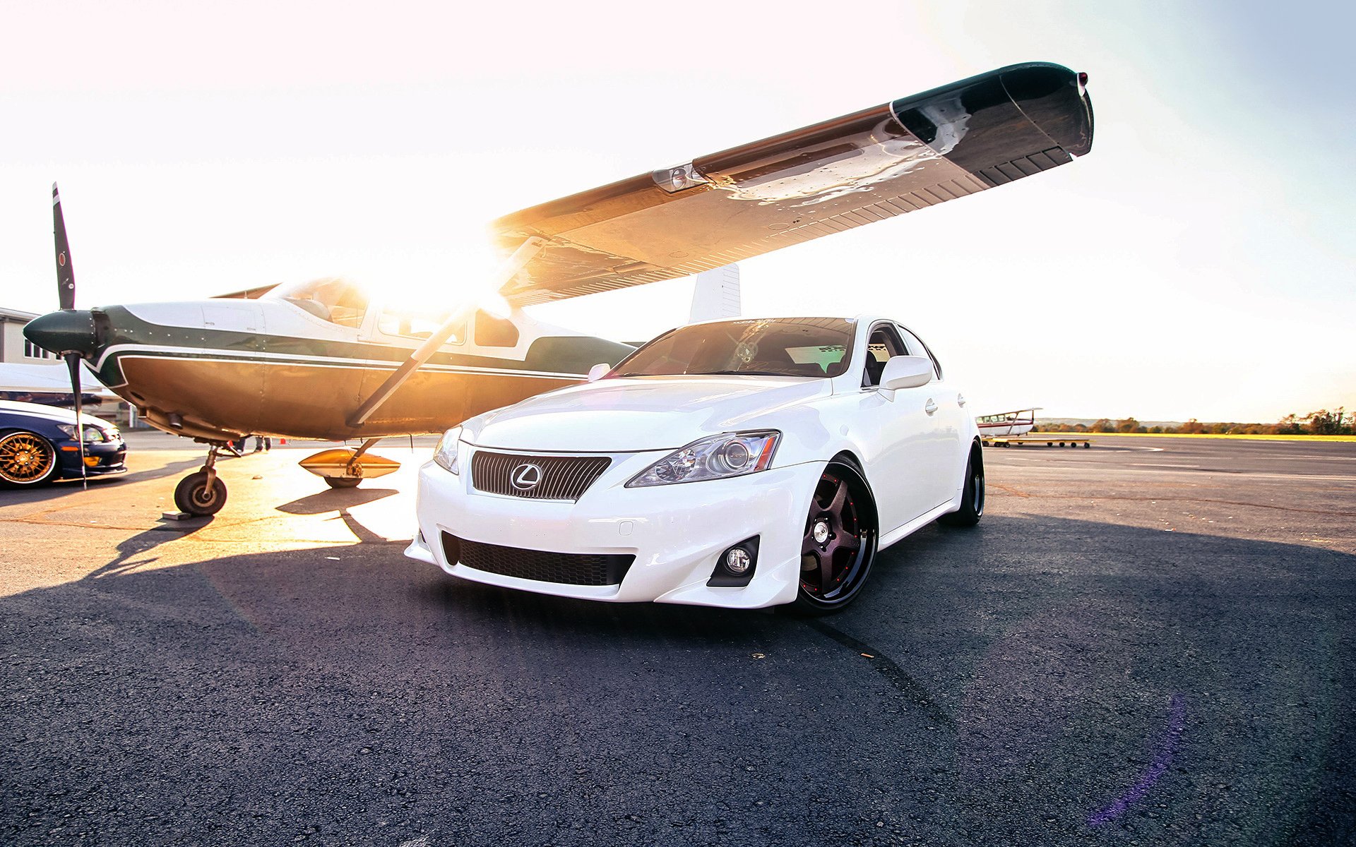 lexus is lexus sun plane