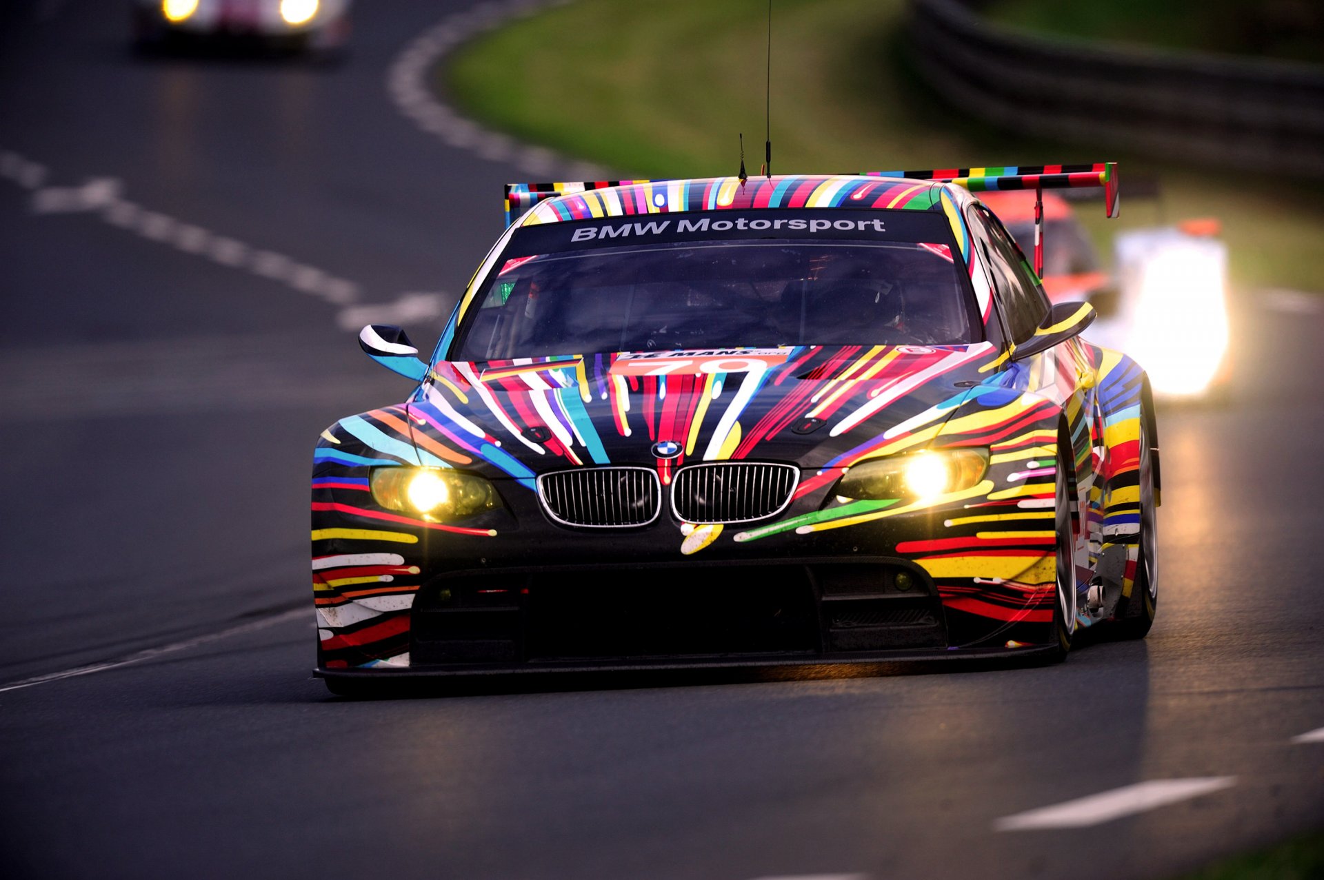 bmw m3 gt2 24h le mans auto voiture avant phares boomer sport soirée piste